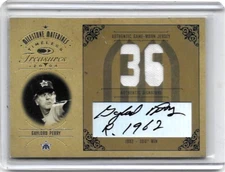 GAYLORD PERRY 2004 TIMELESS TREASURES MM DUAL GAME USED JERSEYS & AUTOGRAPH#/82