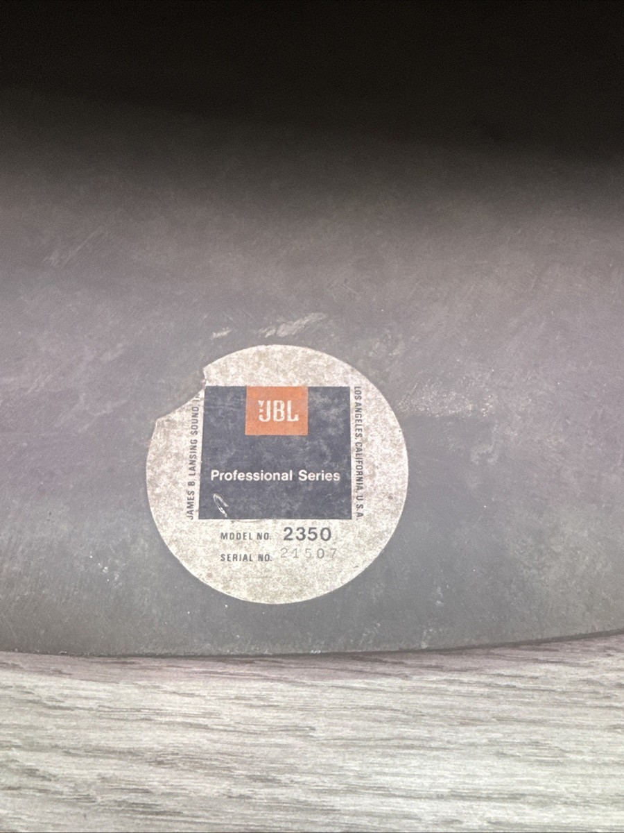 美品 JBL Professional Series 2350 ホーン R JBL 2350 Professional Series Radial Horn Pair Of 2 Bare 32x8x18