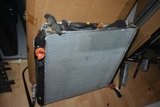 Original Mercedes w463 G Klasse Kühlmittelkühler Kühler a4635003700 Original Mercedes w463 G Klasse Kühlmittelkühler Kühler a4635003700