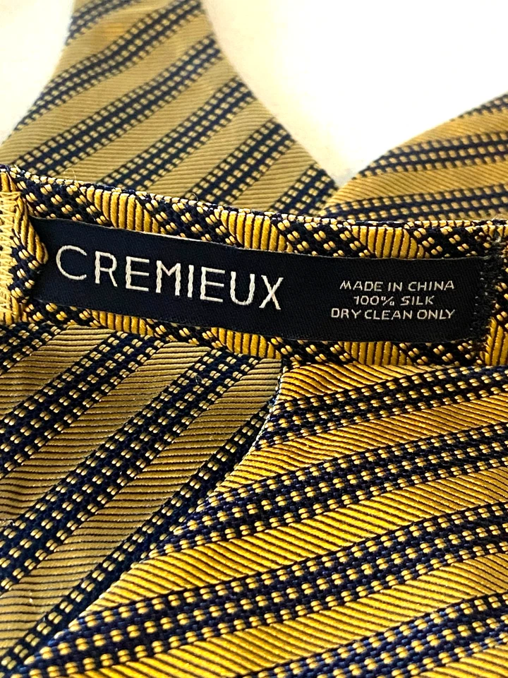 Pajarita ajustable de seda con diseño jacquard Daniel Cremieux diseño a rayas Foto 2 de 4