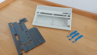 Amiga 600 - Gehäuseteile - Gehäuse - Defekt