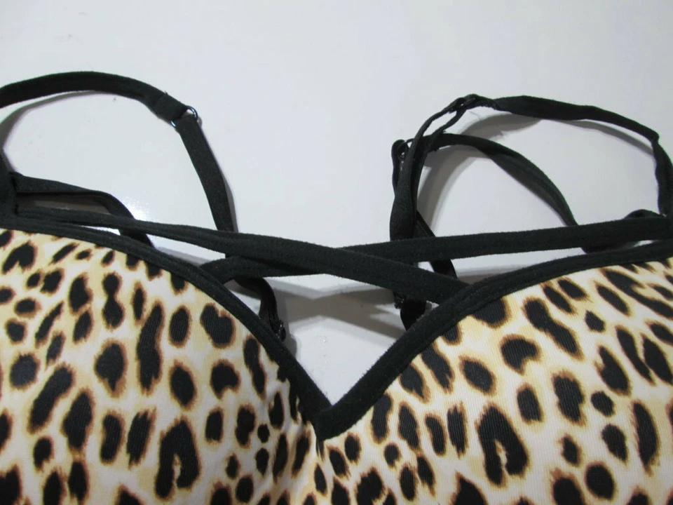 Sutiã Victoria Secret tamanho XS bege/preto pulôver push-up com fio estampa animal - Imagem 3 de 4