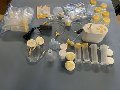 Medela Pump in Style HUGE LOT with Accessories