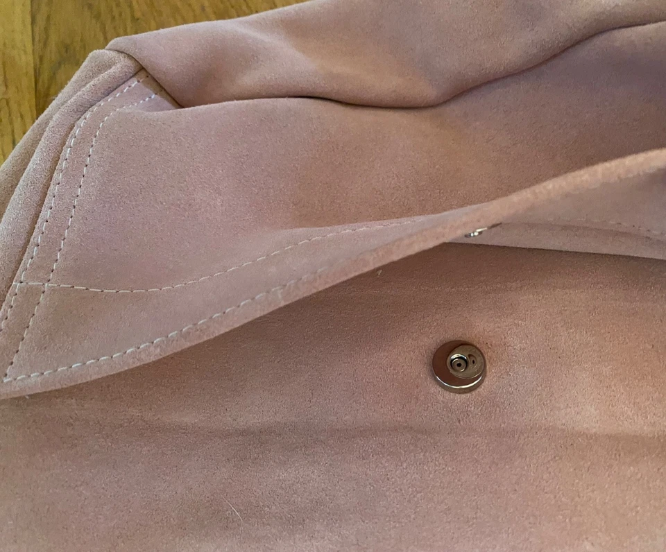 NUEVO (DEFECTOS TYLIE MALIBU -Bolso de Mano Hobo - Gamuza Rosa/Rosa-Cristal Tachonado Hombro Foto 4 de 4