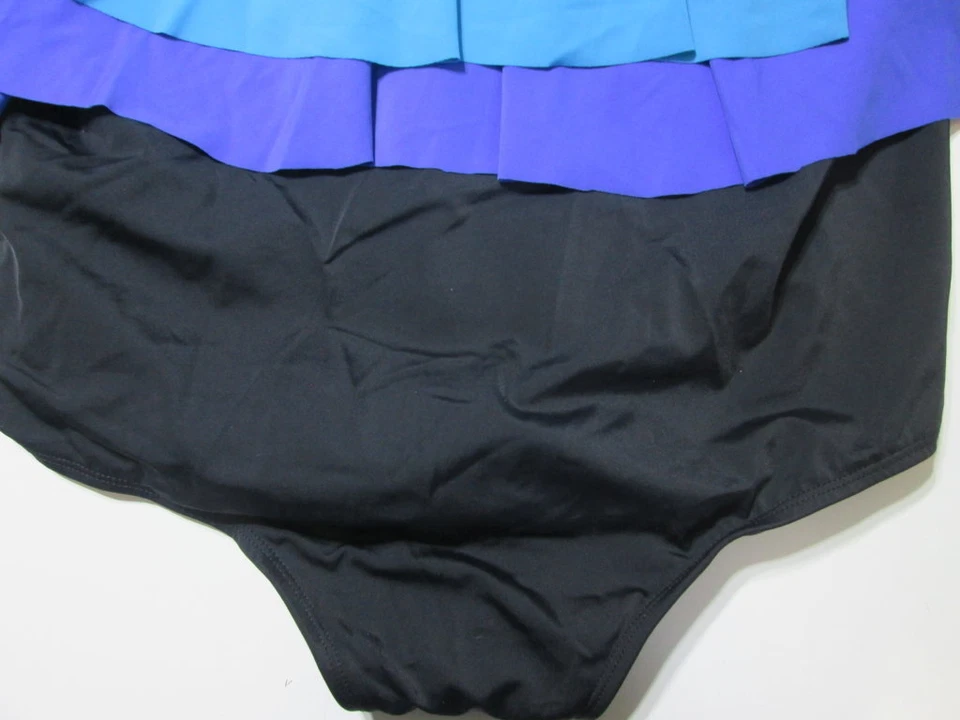 Traje de baño Avenue para mujer talla 26 de una pieza negro/azul inalámbrico forrado con volantes Foto 3 de 4