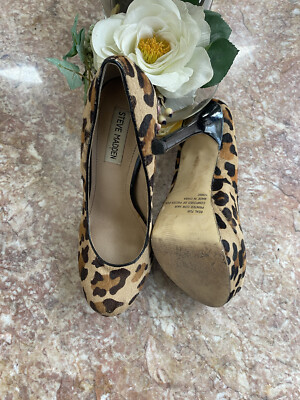 美脚効果◎★Steve Madden★コンテッサ プラットフォームヒール Steve Madden Bevv-L Leather Calf Hair Leopard Platform Pumps