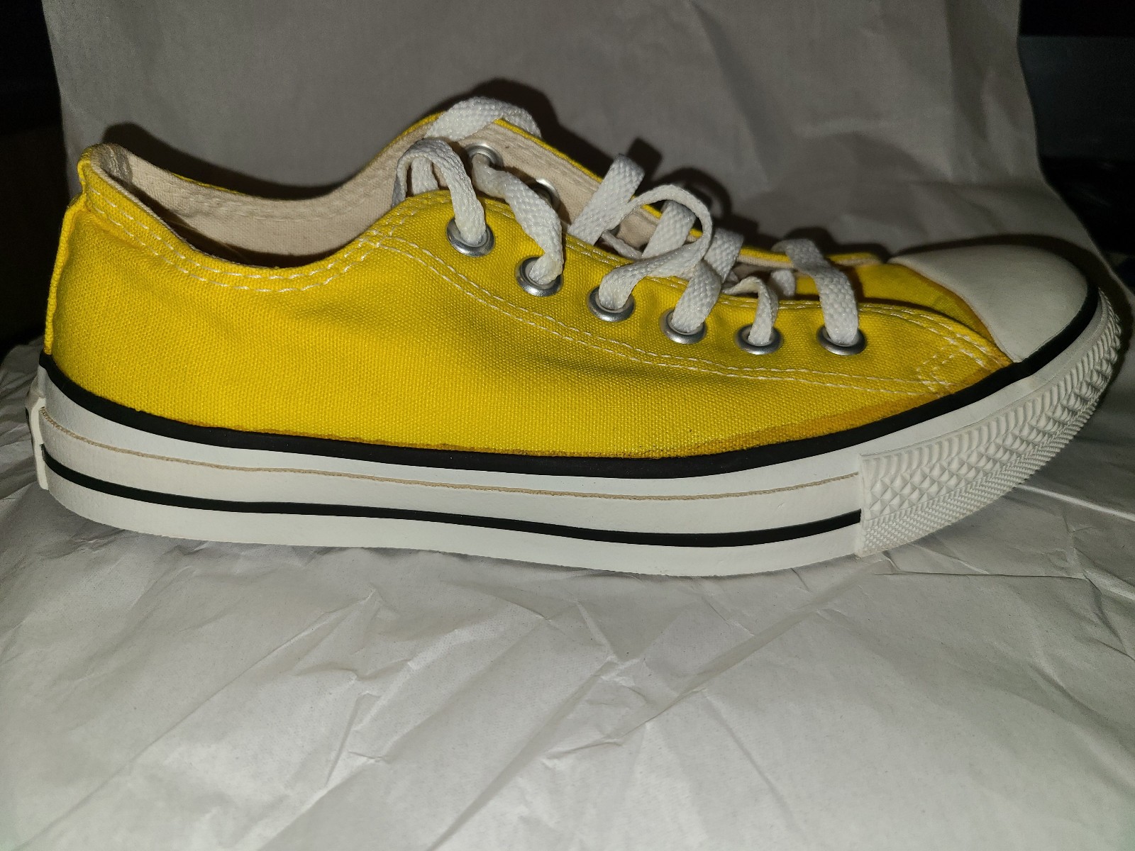 Converse All Star Yellow Low Tops Made in USA Size 5.5 Excellent Condition thumbnail 8