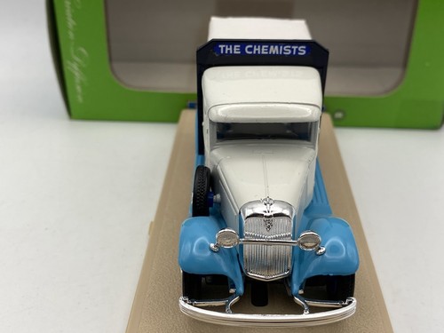 ELIGOR FORD V8 1933 Boots Pick-Up Truck Ref:1068 1:43 Scale Diecast Model - Picture 6 of 7
