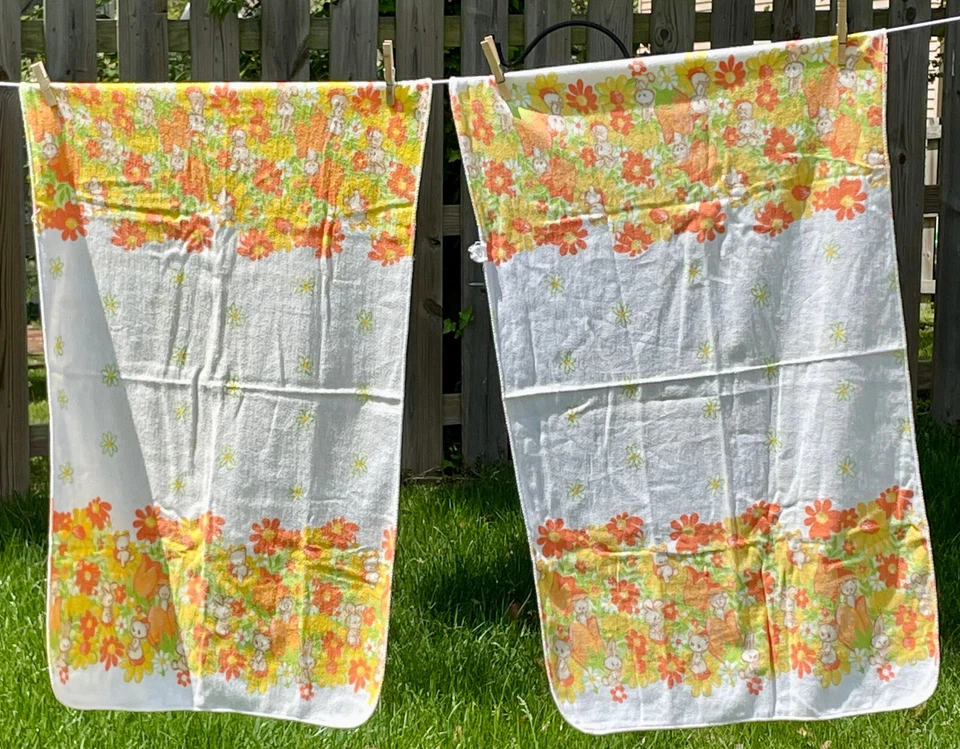 2 винтажных одеяла 1970-х годов для приема фланелевые цветочные мощные кролики медведи оранжевые желтые - Изображение 2 из 4