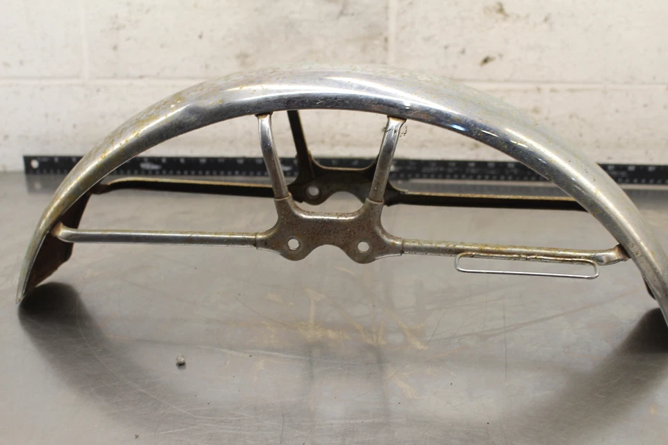 Suzuki GT185 1975 Adventurer guardabarros cubierta carenado X849 Foto 3 de 4