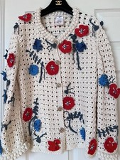 Chanel 10P VINTAGE ECRU JACKET CROCHET BLUE RED CAMELLIA FLOWERS GOLD CC FR38