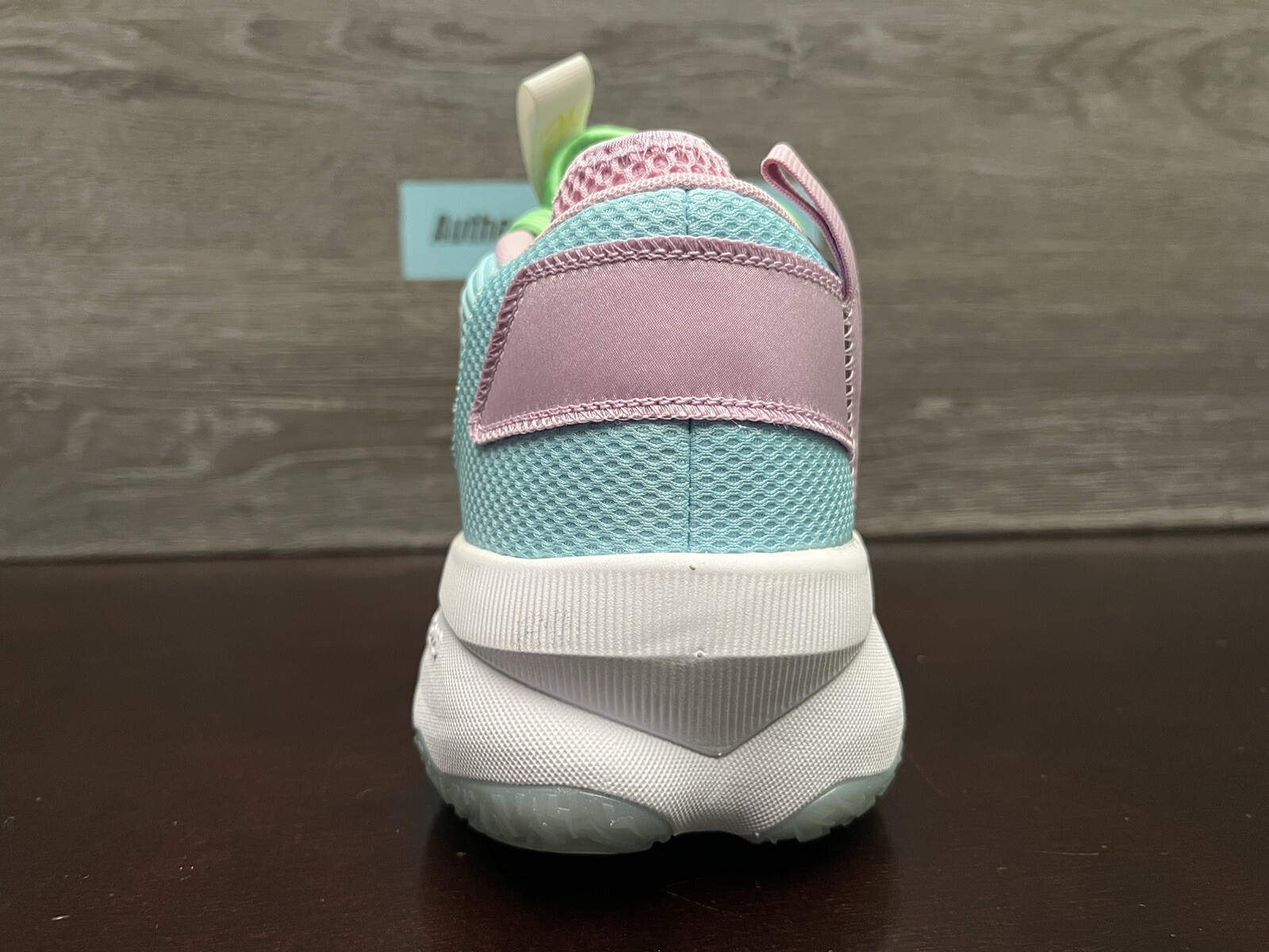 Adidas Dame 8 Multicolor Rainbow Basketball Shoes Men's Sz 9.5 HQ1272