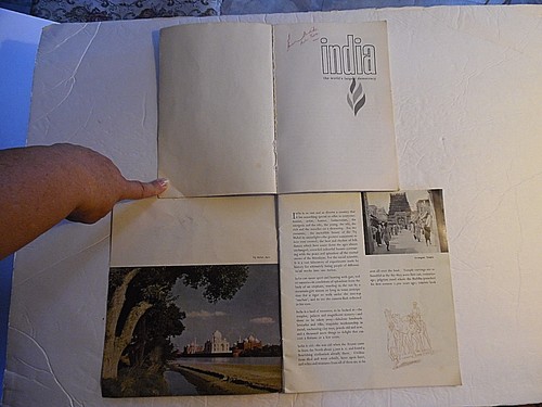 Two Vintage Bks: India, The World's Largest Democracy & India Tourist Handbook - Picture 3 of 11