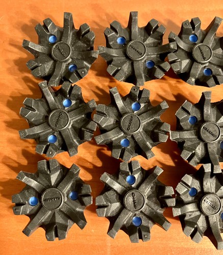 Fifteen (15) Champ Scorpion Trilock Plastic Thread Golf Softspikes NOS - Picture 5 of 8