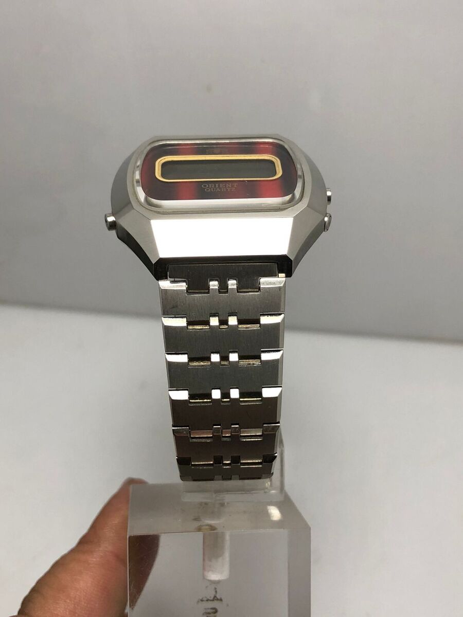 Vintage Orient G641103-40 LCD Digital Quartz Men's Vintage Orient G641103-40 LCD Digital Quartz Men's