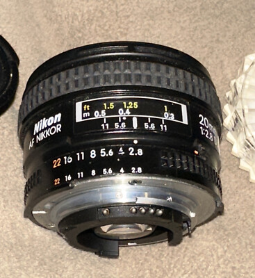 NIKON AF Nikkor 20mm Wide Angle Lens f2.8 w/ Lens Caps + Sky