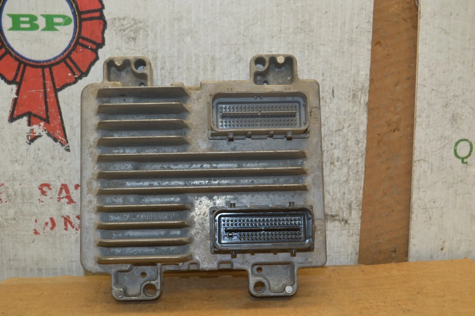 Unidad de computadora de motor Saturn Aura 2007 3,5 L ECU 12597121 módulo 630-11E6 Foto 3 de 4