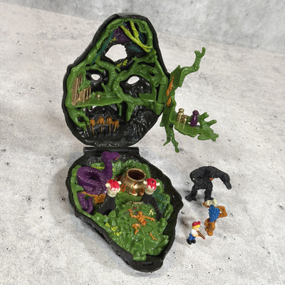 Vintage Mighty Max Tangles With the Ape King Complete Playset  1993 Bluebird