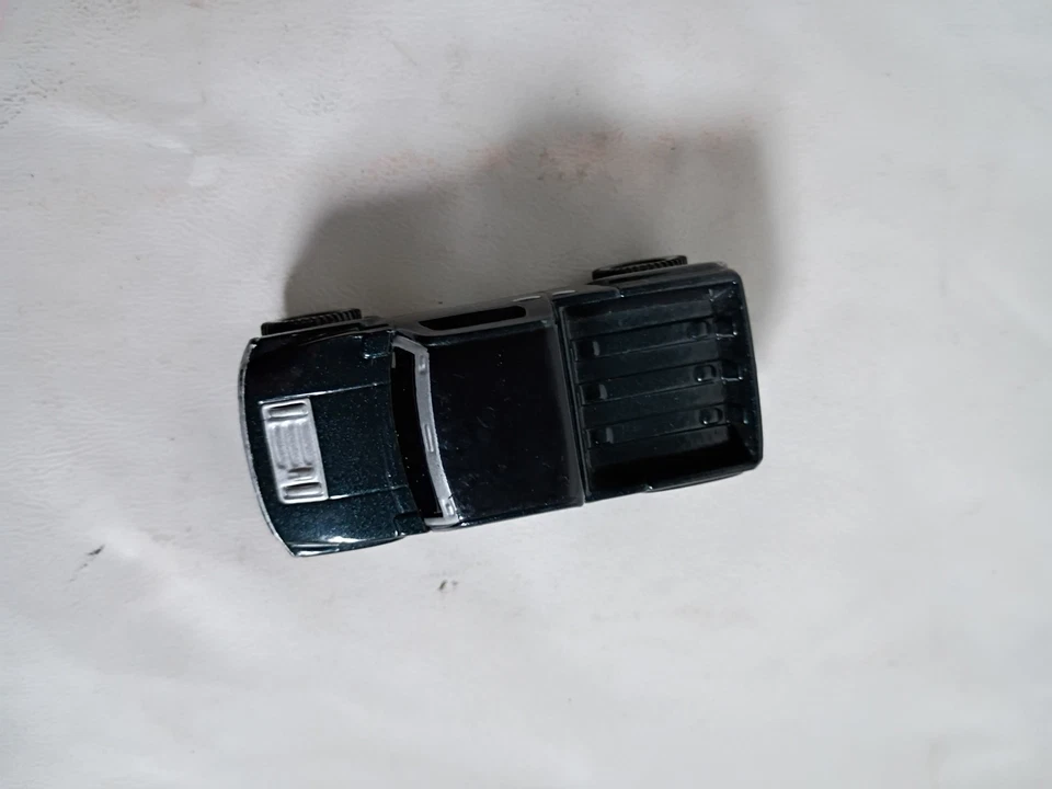 2004 Maisto Hummer H3T 概念卡车黑色 1: 64 压铸玩具车 — 第 4/4 张图片