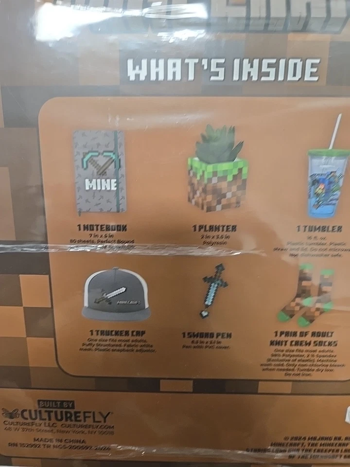 Exclusive Brown Minecraft Collector Box 6 Items Inside By Culturefly - Image 2 of 4