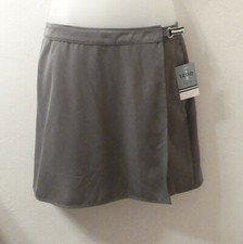 IZOD Hamptons II Dark Green Skort Shorts Size 10 NWT