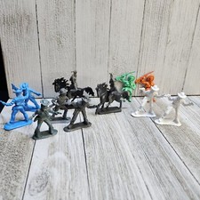 Vintage Mixed Cowboys and Horses Figures Toys Plastic - Lot Of 11