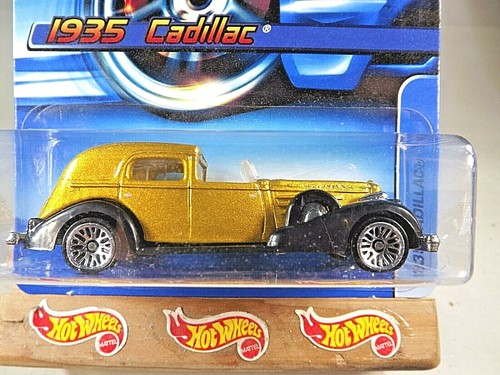 2005 Hot Wheels Mainline/Collector #155 1935 CADILLAC Gold w/Chrome Lace Spoke - Picture 2 of 5