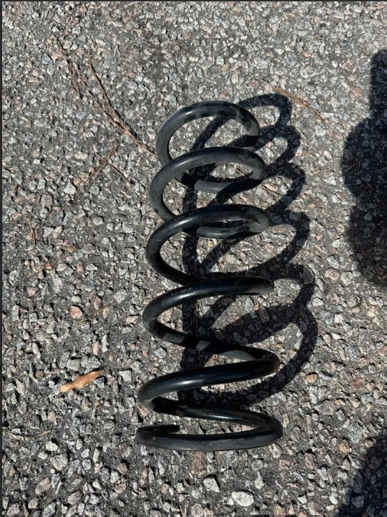 Molas OEM Lexus RC350 2015-2024 (frente e verso) - Imagem 4 de 4