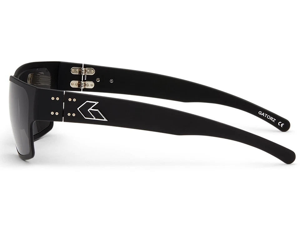 GATORZ DELTA NEGRO CON LOGOTIPO PLATEADO ELEGANTE TÁCTICO PROTECTOR GAFAS DE SOL AJUSTADAS Foto 2 de 4