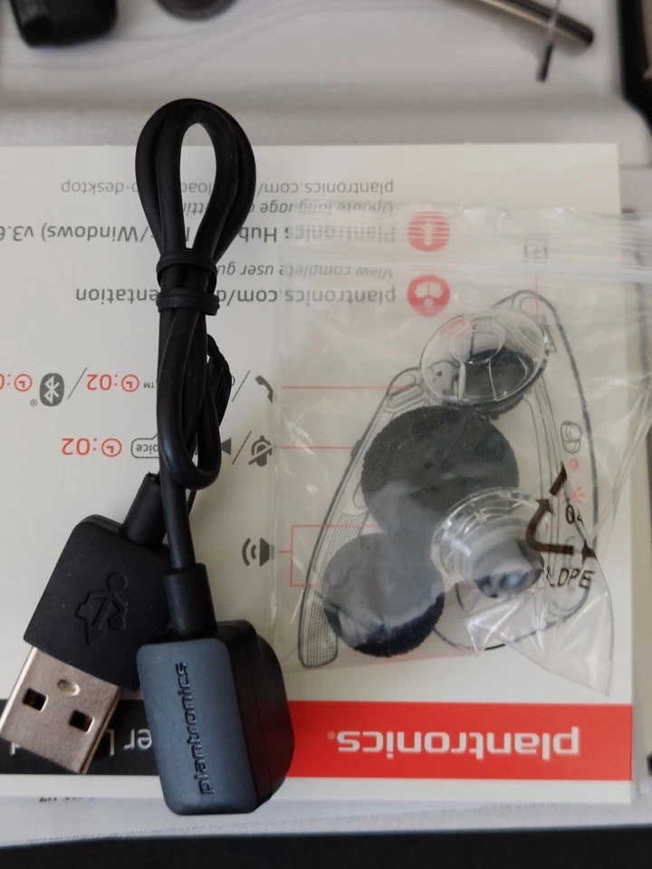 Auriculares inalámbricos Bluetooth Plantronics Voyager Legend con micrófono Foto 2 de 4