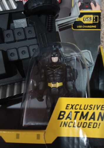 BATMAN Launch and Defend Batmobile Remote Control Vehicle with Exclusive 4-inch - Picture 3 of 3
