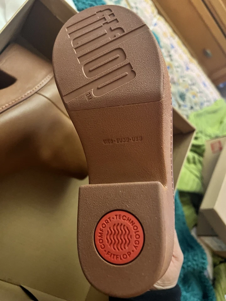 FITFLOP 浅棕色皮革厚底短靴 — 第 2/4 张图片