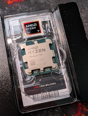 AMD Ryzen 7 7700, 8 Kerne/16 Threads, 3.80-5.30 GHz AM5