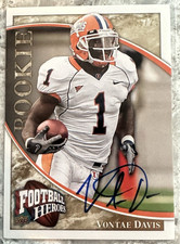 2009 Upper Deck Football Heroes Gold 05/25 Vontae Davis Auto #171 Rookie