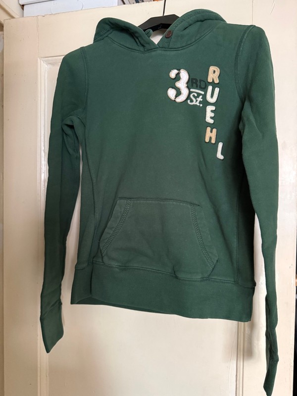 Ruehl 925  vintage hooded sweatshirt size M
