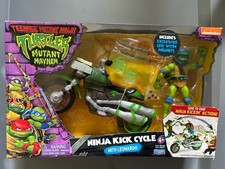 Teenage Mutant Ninja Turtles Mutant Mayhem Ninja Kick Cycle & Leonardo Figure