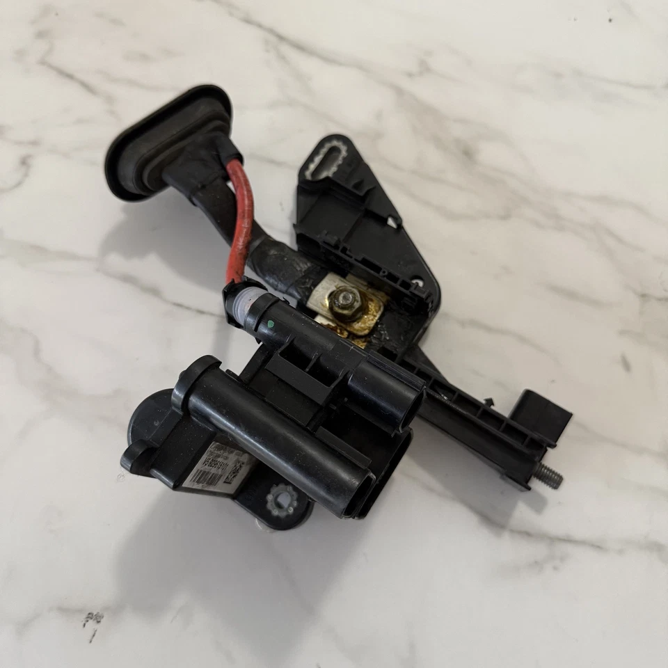 12-18 BMW F22 F23 F30 F31 F36 Distribute Ignition External Base 9296151 OEM - Image 2 of 4