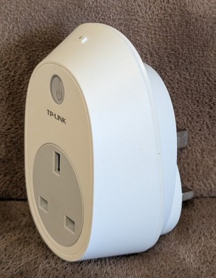 TP-LINK HS100 Kasa Smart Wi-Fi Plug
