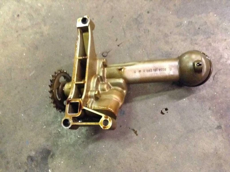 Bomba de aceite del motor compatible con 94 95 96 97 Mercedes C280 E320 SL320 Foto 3 de 4