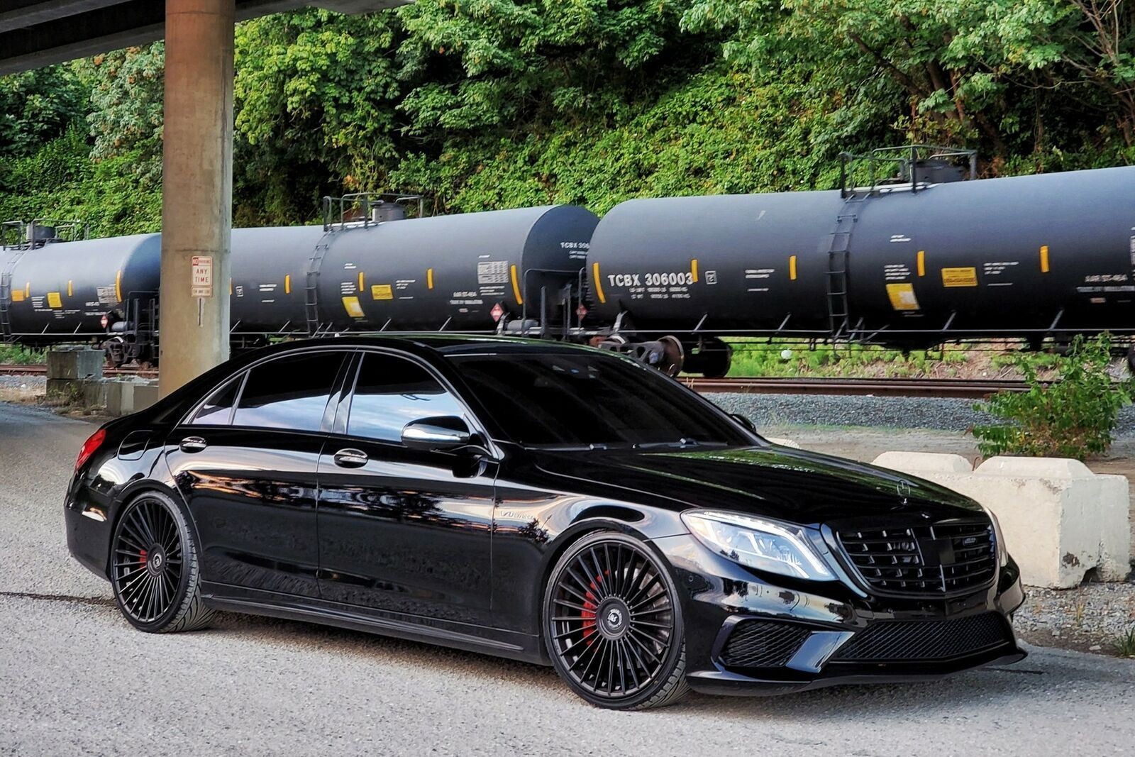22-inch Bentley GT Flying Spur GTR-F22 wheels/Rims Gloss Black 5x112 Lugs