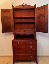 Federal Mahogany Step back Linen Press 1790-1820 - Eleanor Custis Wright