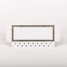 Flush Wall Vent Luxe 4 in. W. x 10 in. - White