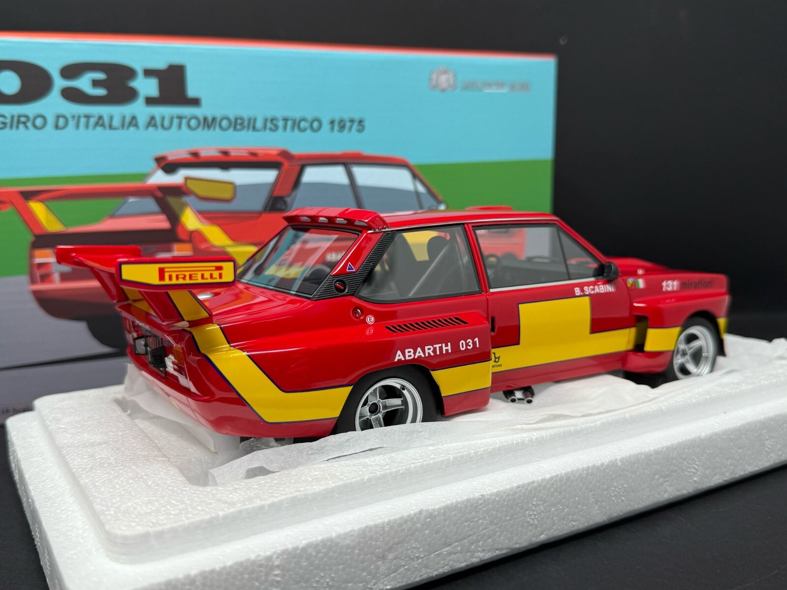 Foto 4 di 6