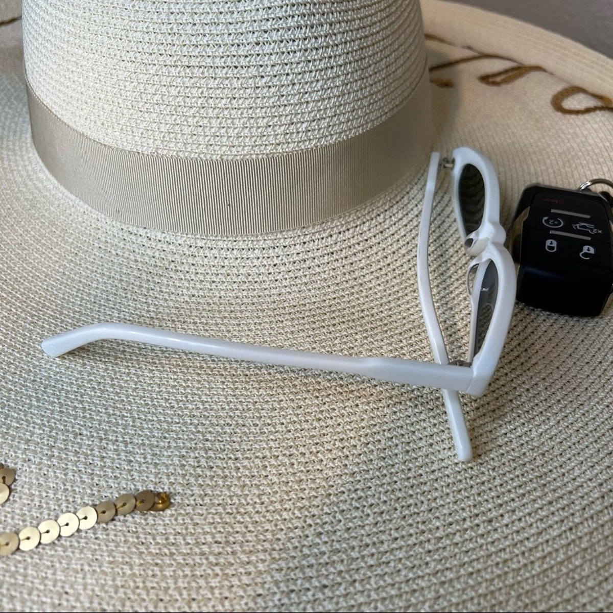 NEW mini sunglasses Joel Ighe x CHIMI White Joel IGHE X Chimi White Brown Sunglass - GLAB.VN main image 2
