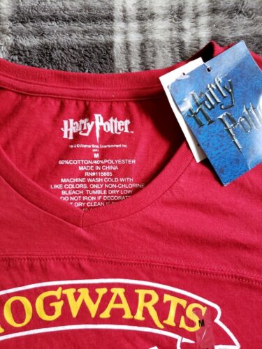 NWT Harry Potter Hogwarts Red High-Low T-shirt Tee Top Size Medium π - Picture 3 of 5