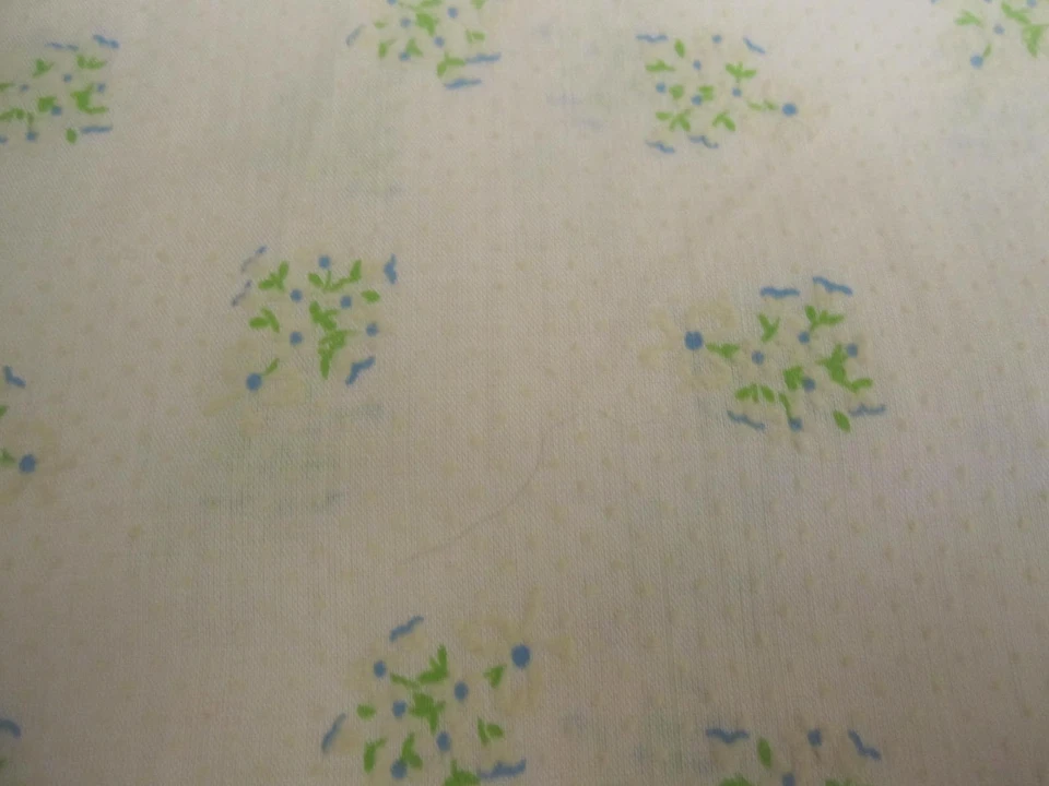 Vtg White Dotted Swiss Fabric Dots Tiny Floral Green Bllue 1yd 21" x 45 - Image 2 of 4