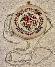 Vtg 1950s Round Petit Point Floral Needlepoint Purse Gold Kiss Lock Tapestry Bag