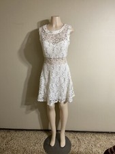 Windsor lace Scoop neck Sleeveless dress size 13/14 See thru Middle