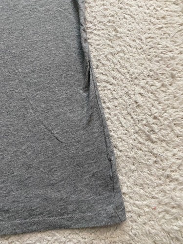 T-shirt Gap Maternity donna manica corta tasca scollo a V grigia taglia XS - Foto 2 di 9