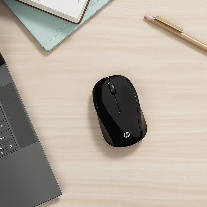 HP 200 Black 2.4 GHz USB Wireless Mouse with Red LED 1000 DPI Optical Sensor - Image 2 of 4